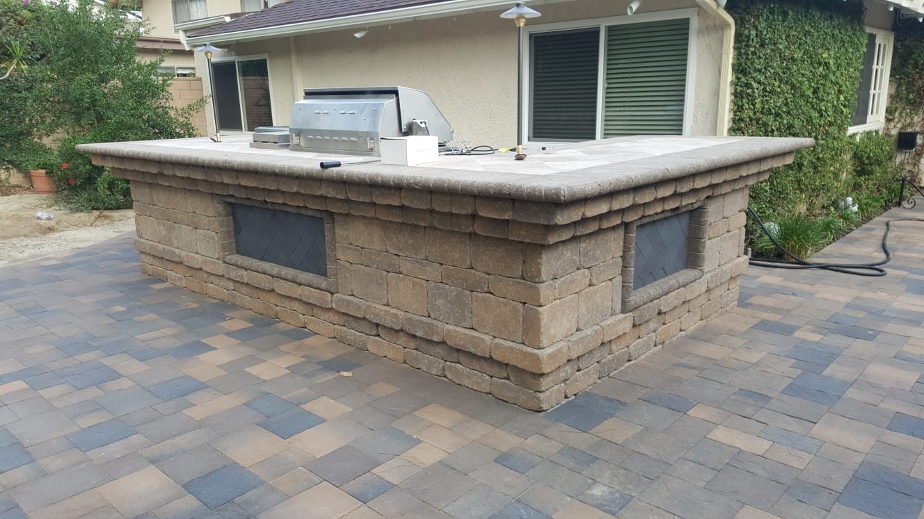 Fire Pits & BBQs